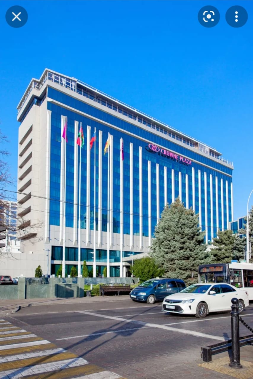 File:Hôtel Crowne Plaza Krasnodar.jpg - Wikimedia Commons