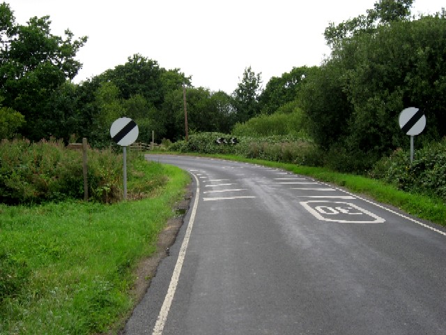 File:Heading For Howden - geograph.org.uk - 219618.jpg