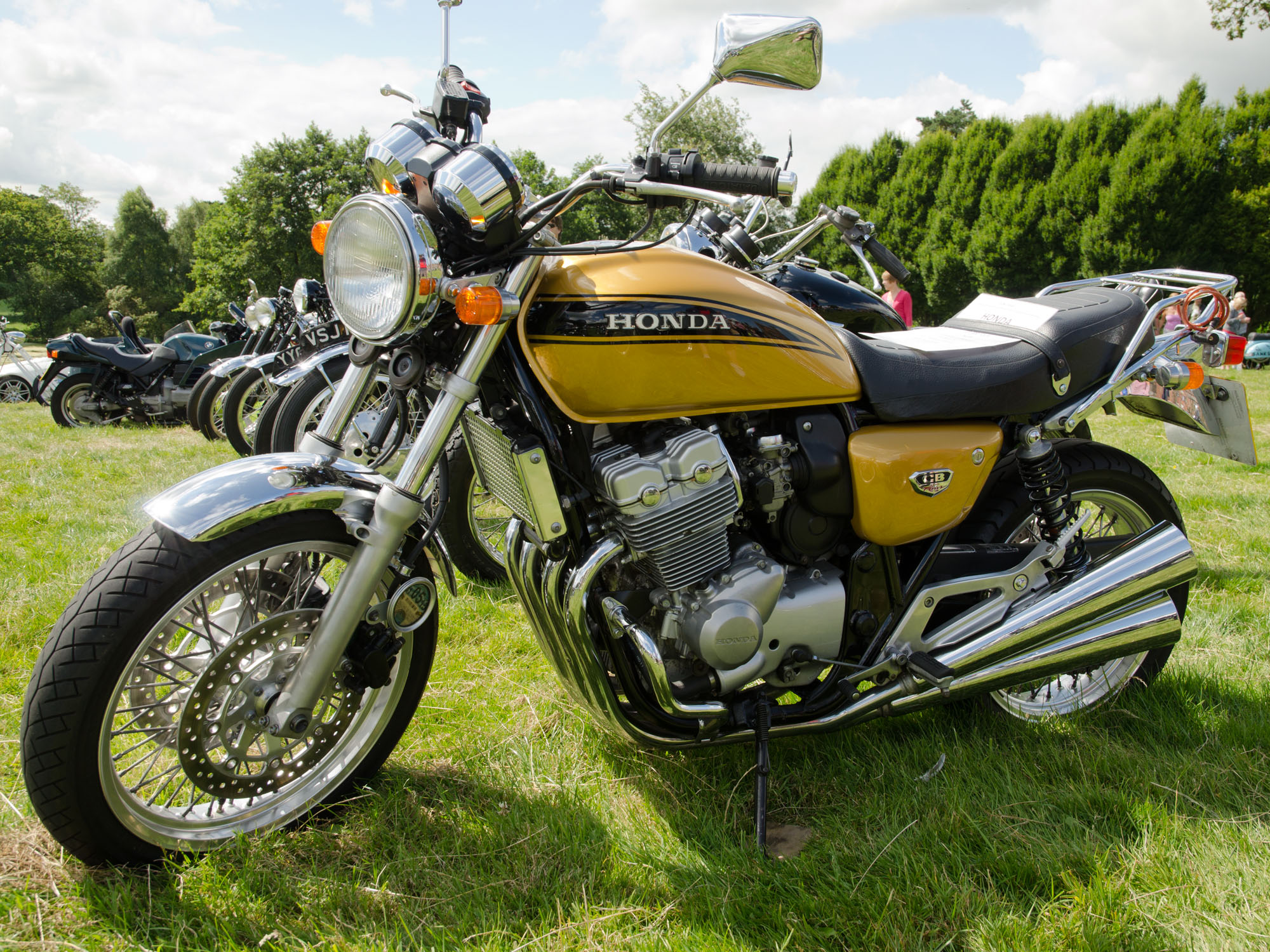 File:Honda CB400 Four NC36 (1998).jpg - Wikimedia Commons