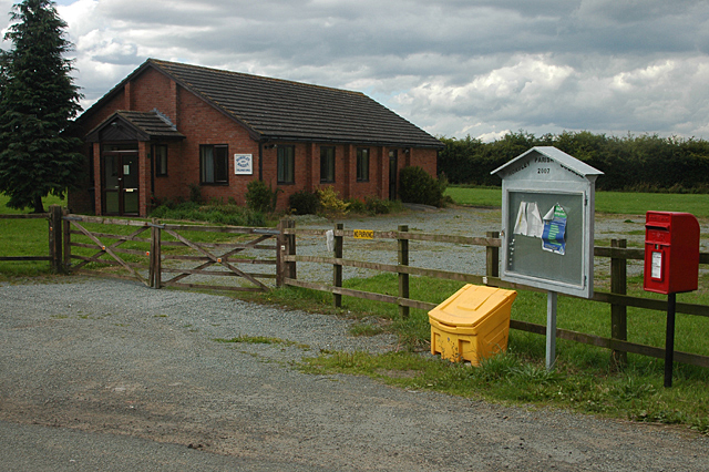 File:Lower Hordley Village Hall - geograph.org.uk - 1442697.jpg