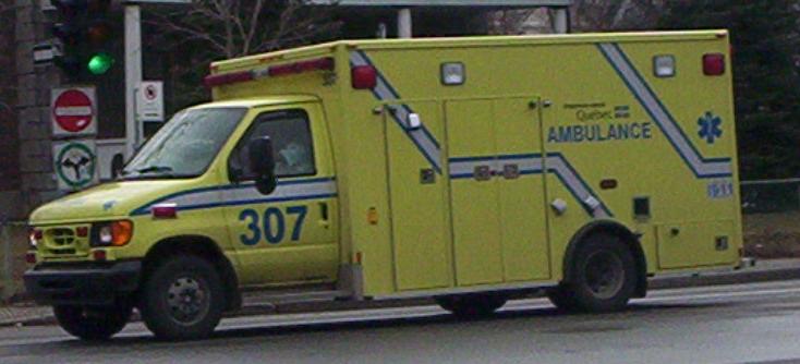 File:Montreal Ambulance (2).jpg - Simple English Wikipedia, the free  encyclopedia