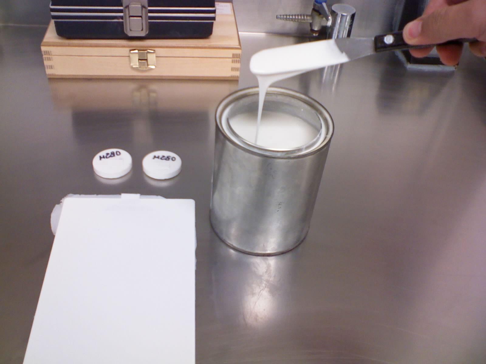 File:Plastisol, liquid and cure in film and tablet.jpg - Wikimedia Commons