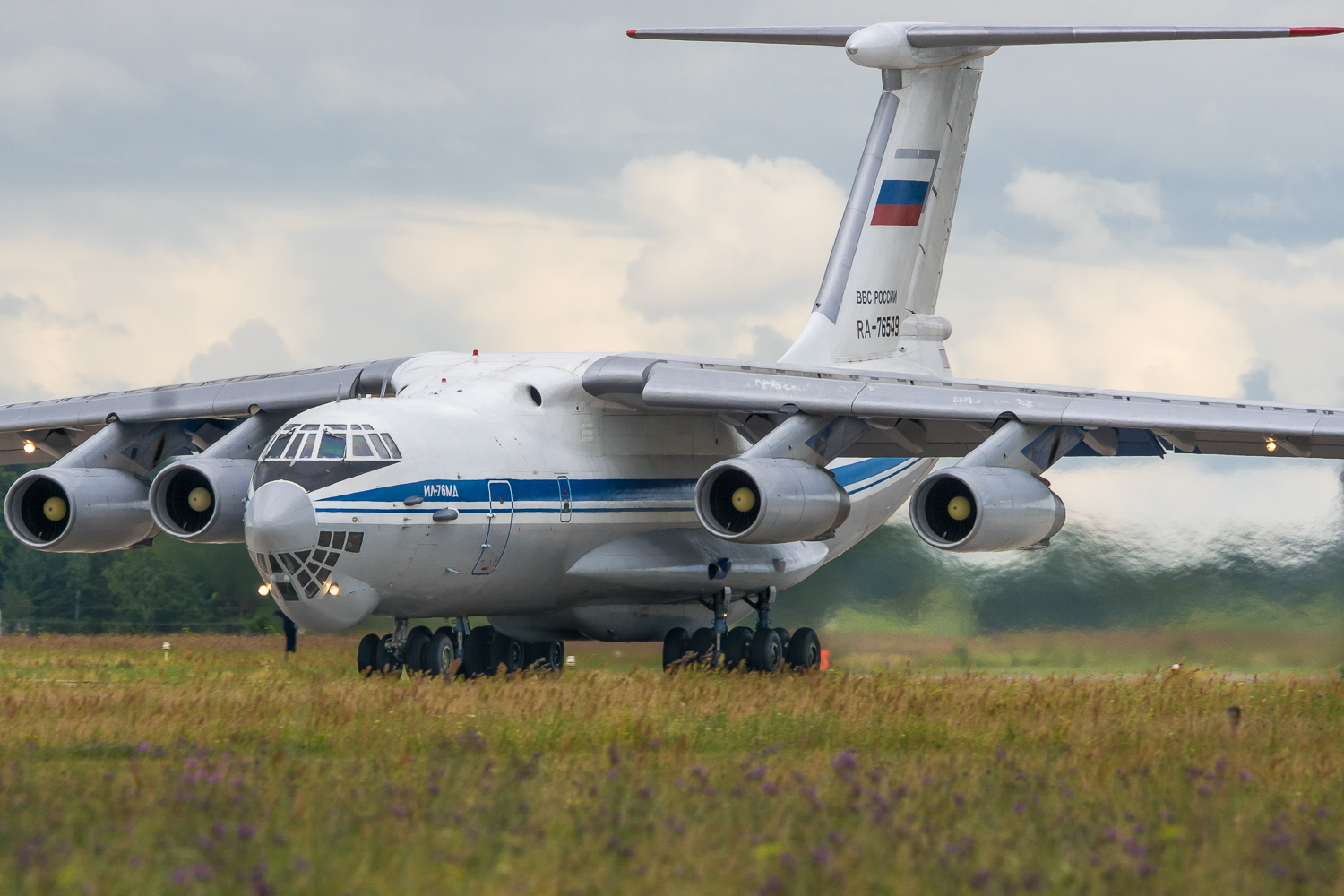 Фото самолета ил. Грузовой самолет ил-76. Ил-76 Russian Air Force. Ил-76 76800. Ил 76-400.