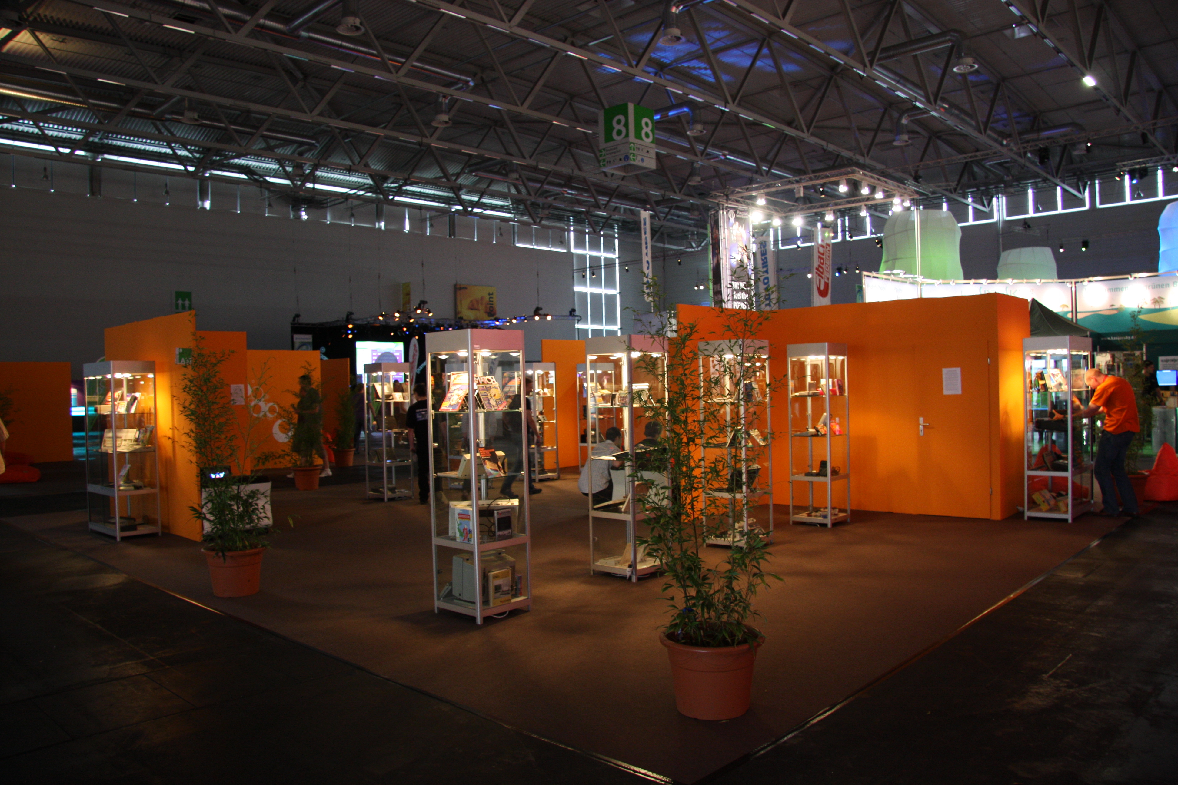 File:Retrogaming exhibition at gamescom 2009-retro games section  PNr°0244.JPG - Wikimedia Commons