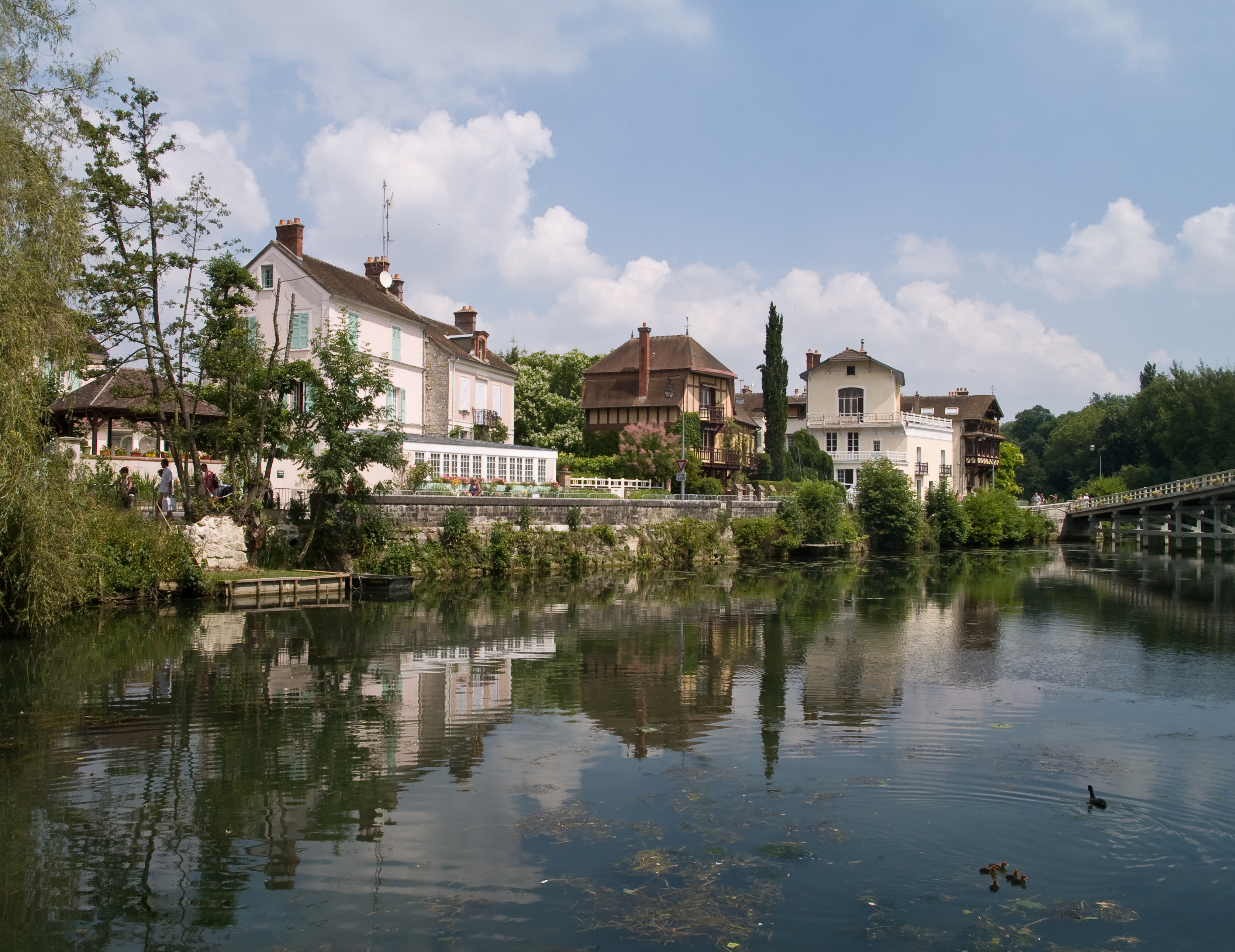 Samois-sur-Seine — Wikipédia