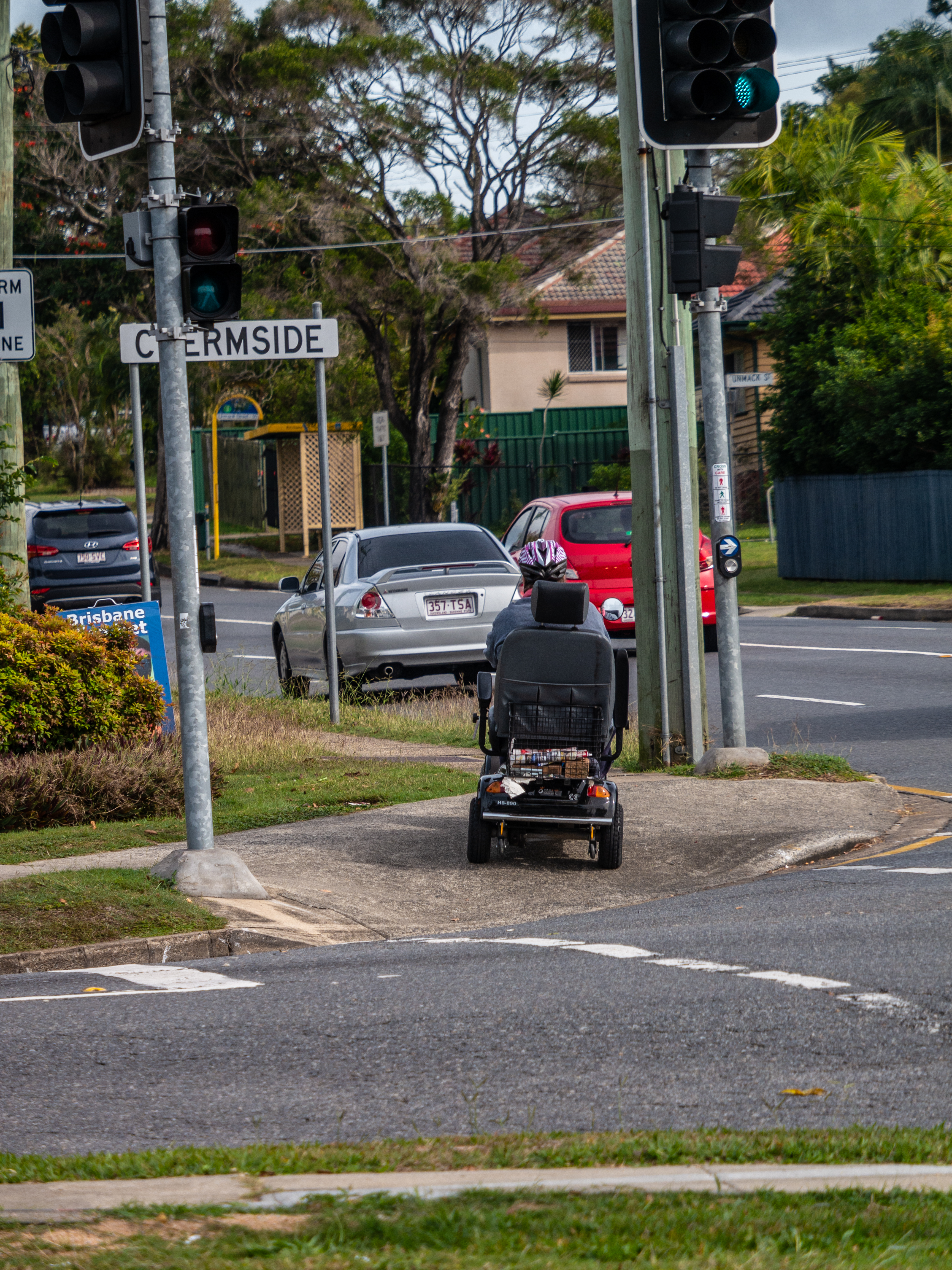 Scooter Pfingst Rd Chermside P1050997