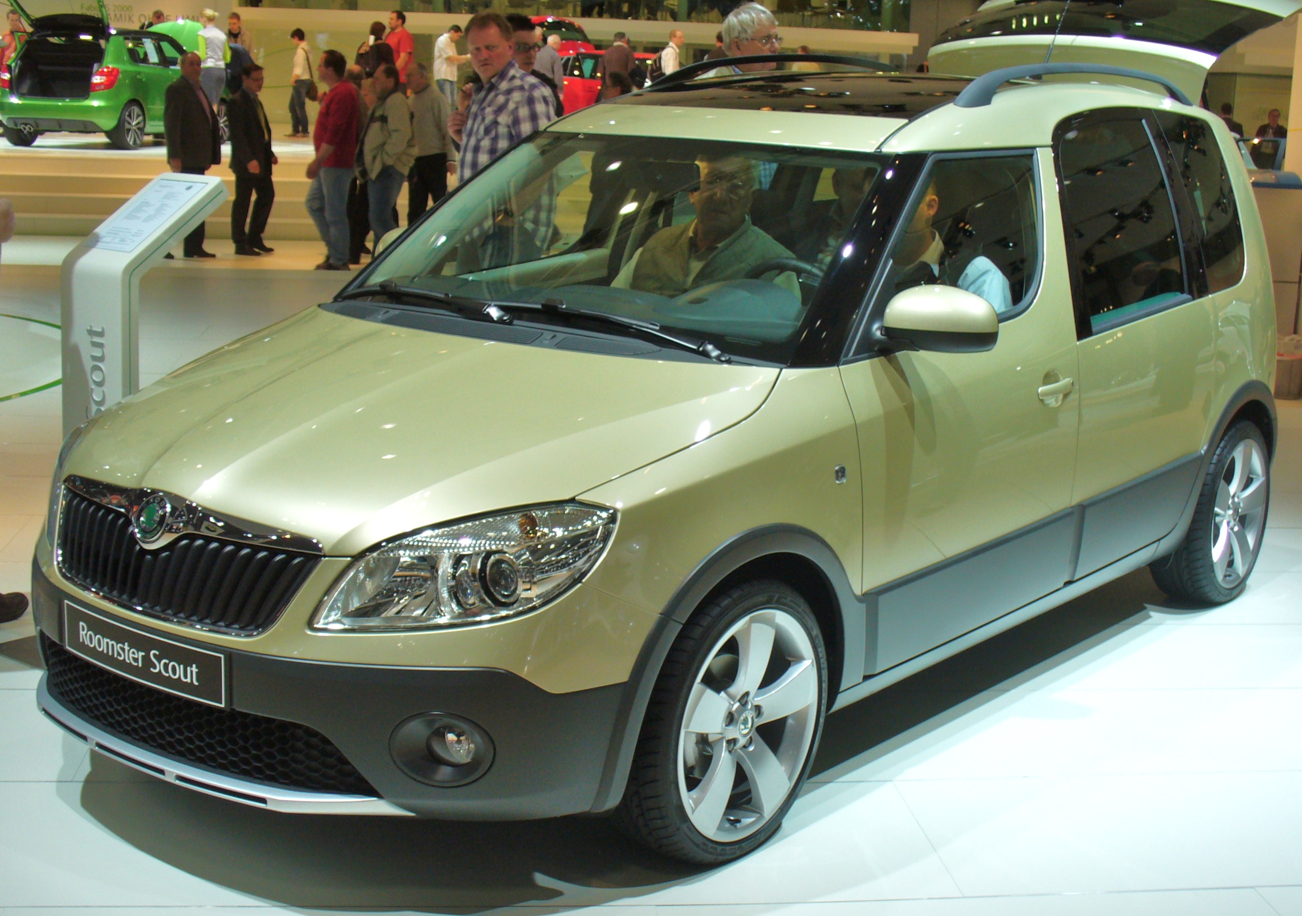 Car Review: Škoda Roomster Scout