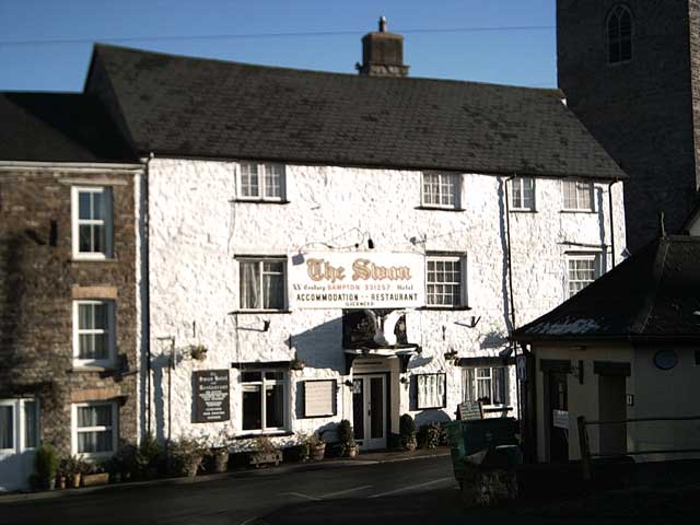 File:The Swan, Bampton - geograph.org.uk - 85833.jpg