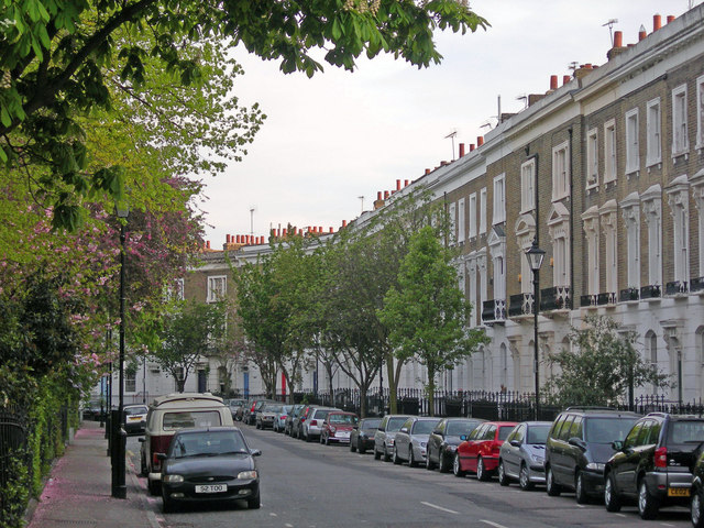 File:Thornhill Square, N1 - geograph.org.uk - 413932.jpg