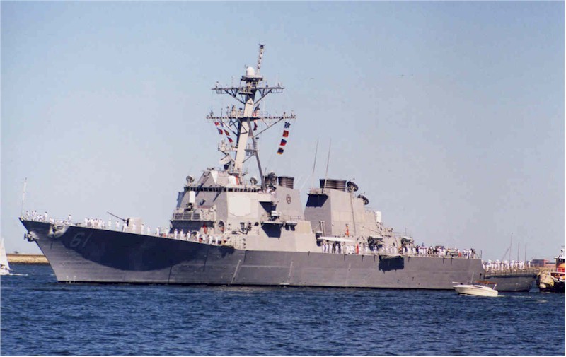 File:USS Ramage DDG-61.jpg