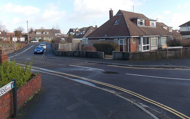 File:Waterdale Gardens, Bristol - geograph.org.uk - 3321941.jpg