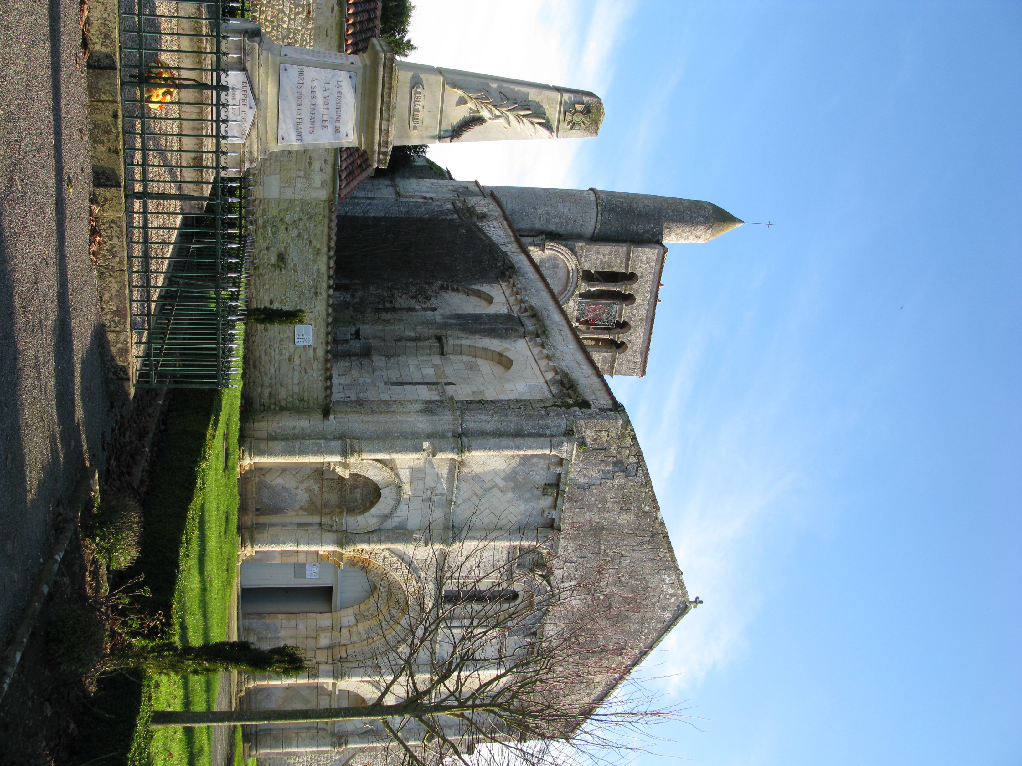 Eglise Saint-Vivien de La Vallée  France Nouvelle-Aquitaine Charente-Maritime La Vallée 17250