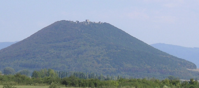 File:Šarišsky hrad3.png