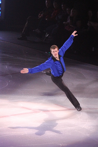 File:2010 Stars on Ice in Manchester - 1057.jpg