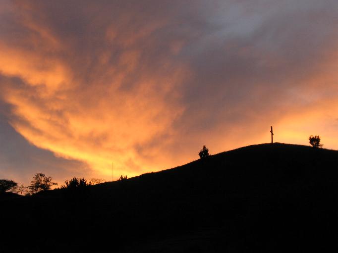 File:Atardecer - panoramio - fredyossa.jpg