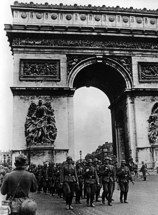 German troops at the Arc de Triomphe