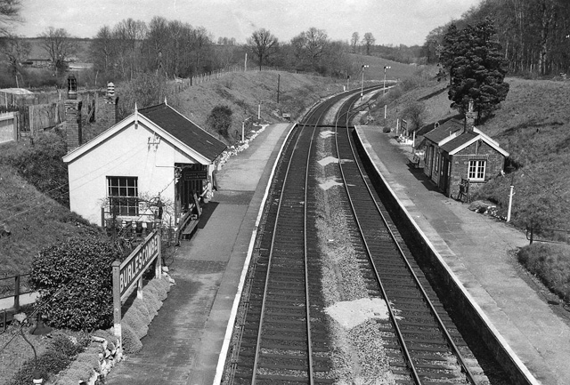 File:Burlescombe railway station 1939926 1ee65f49.jpg