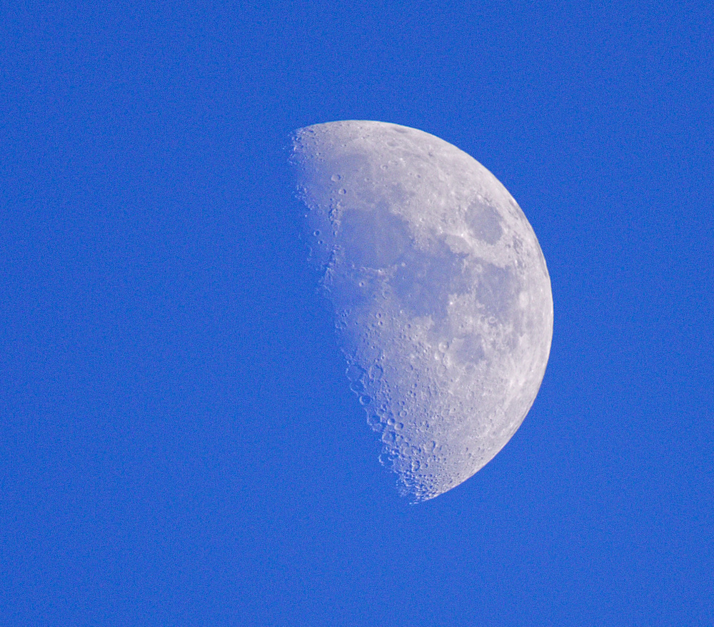File:Day moon (16669185823).jpg - Wikipedia