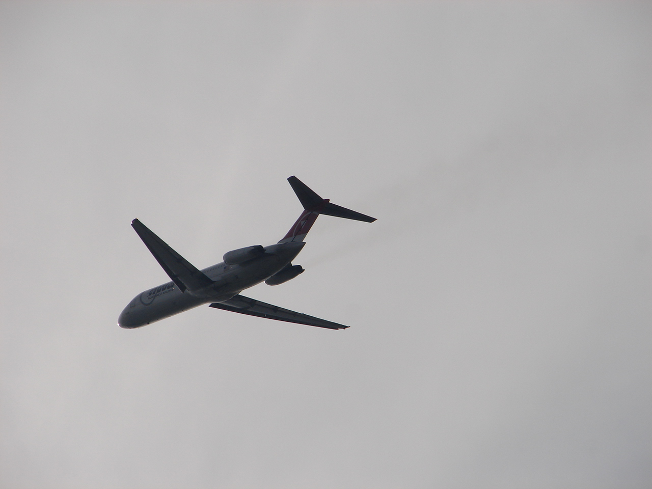 Douglas DC-9 (Northwest Airlines) at LSE (296953595).jpg