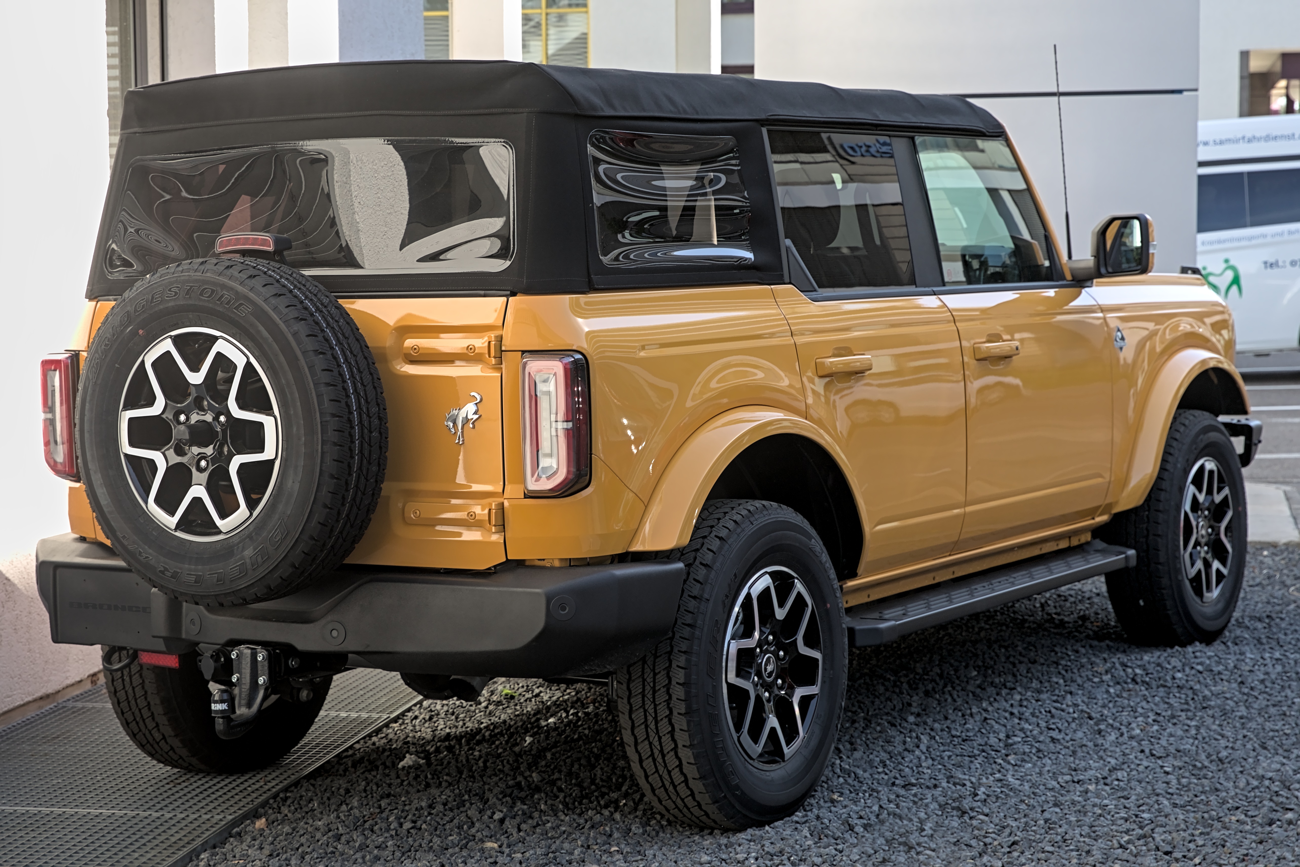 Ford Bronco 2018 display