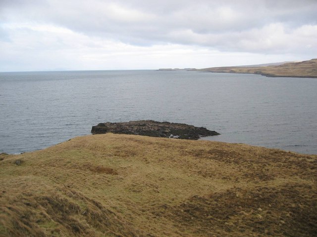 File:NW point of Fiadhairt - geograph.org.uk - 128502.jpg