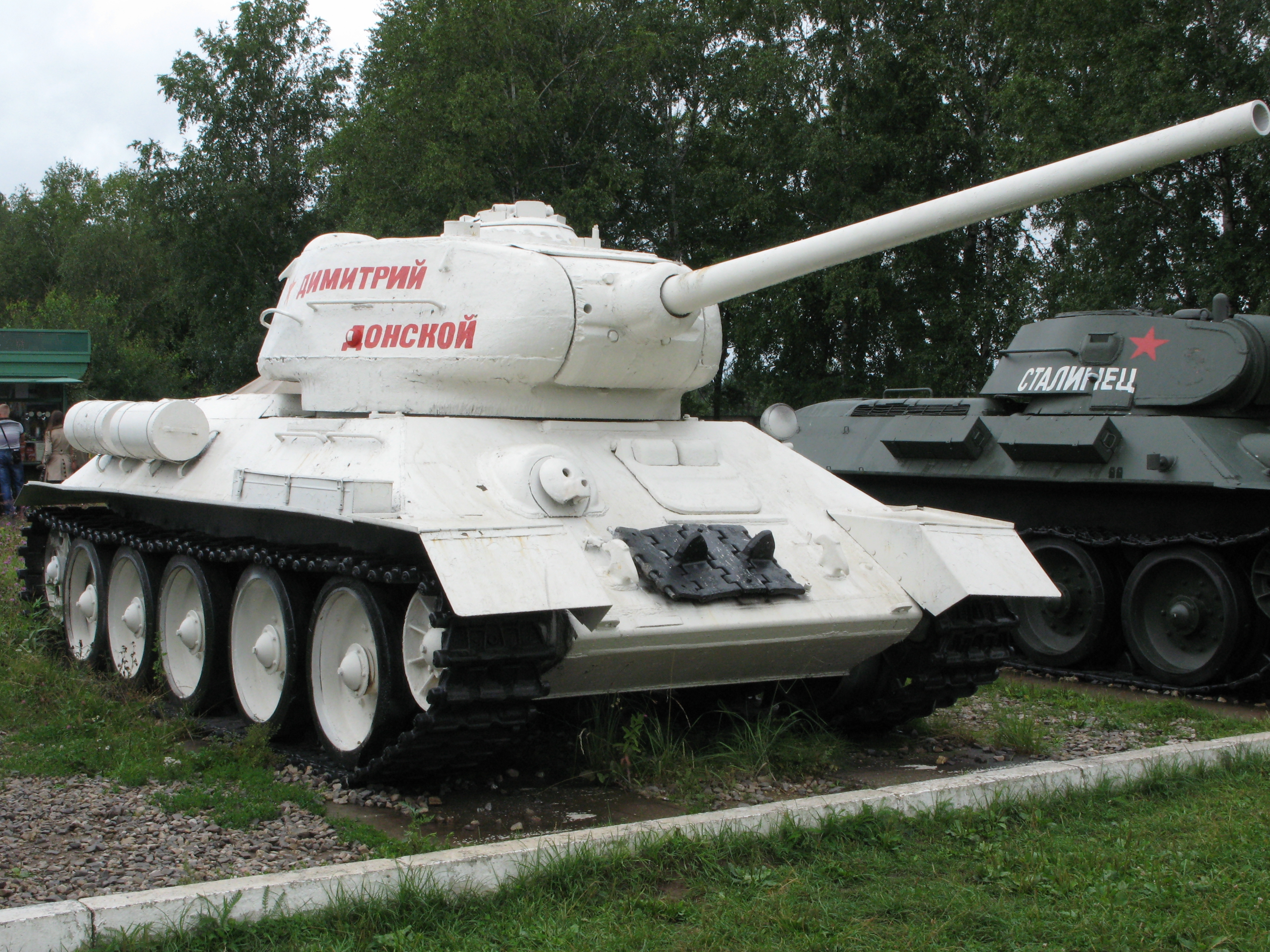 Файл:T-34-85 in Kubinka Tank Museum.JPG — Википедия