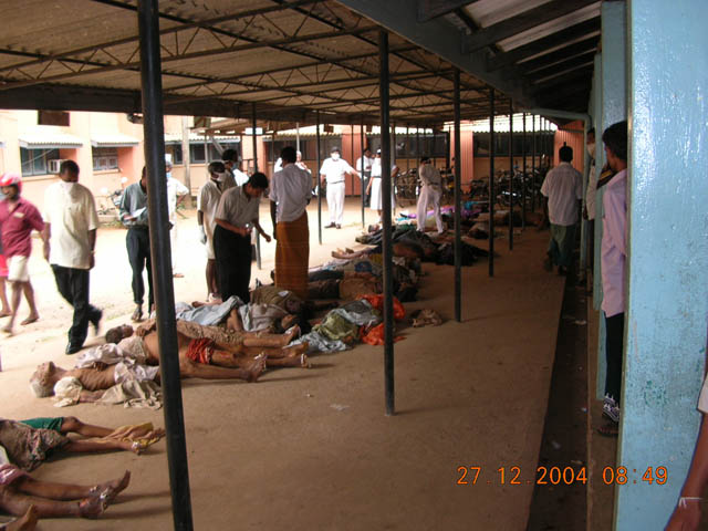 File:Victims in Matara.jpg