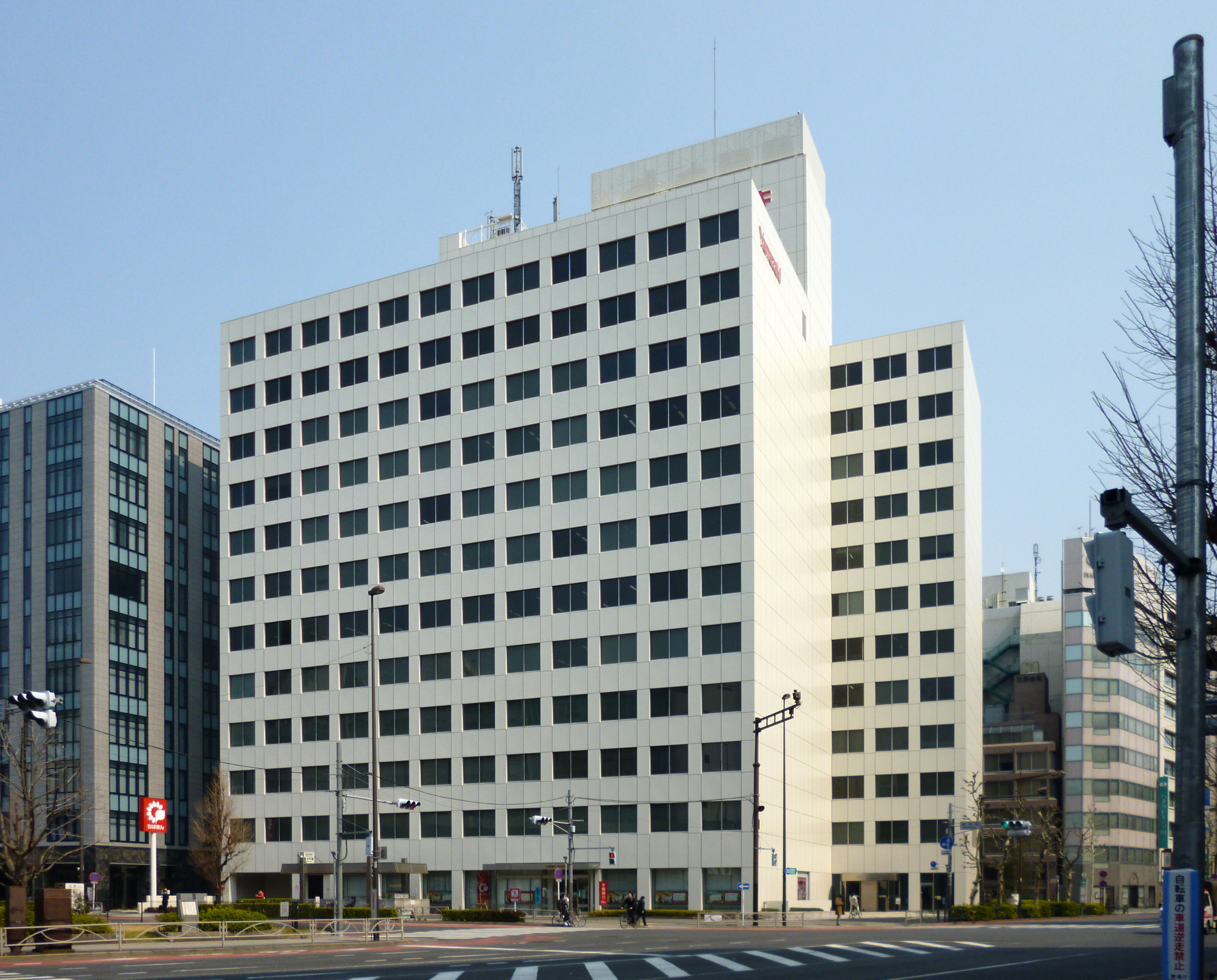 山崎製パン - Wikipedia