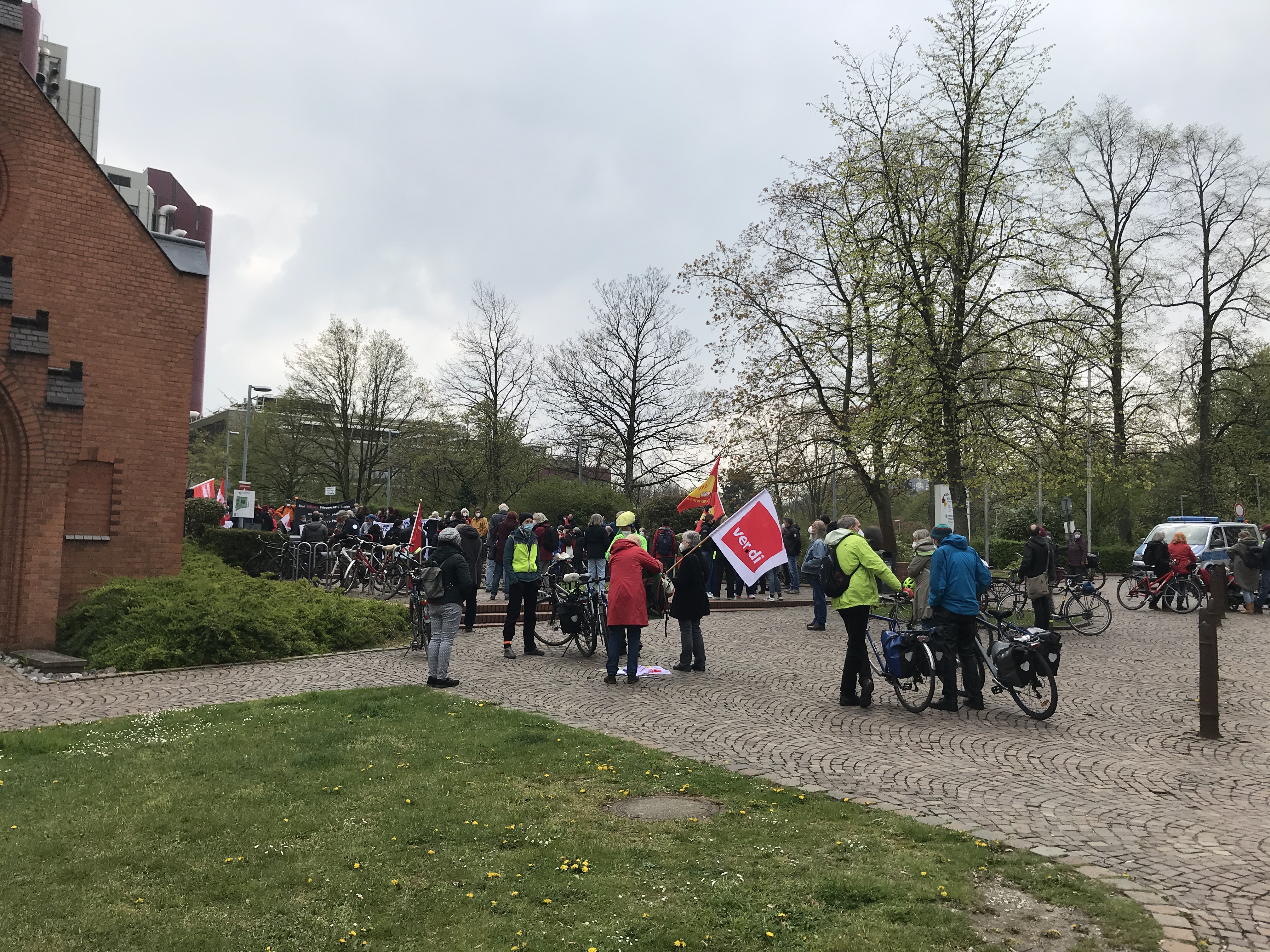 File:1st of May 2021 demonstration in Bielefeld 02.jpg - Wik