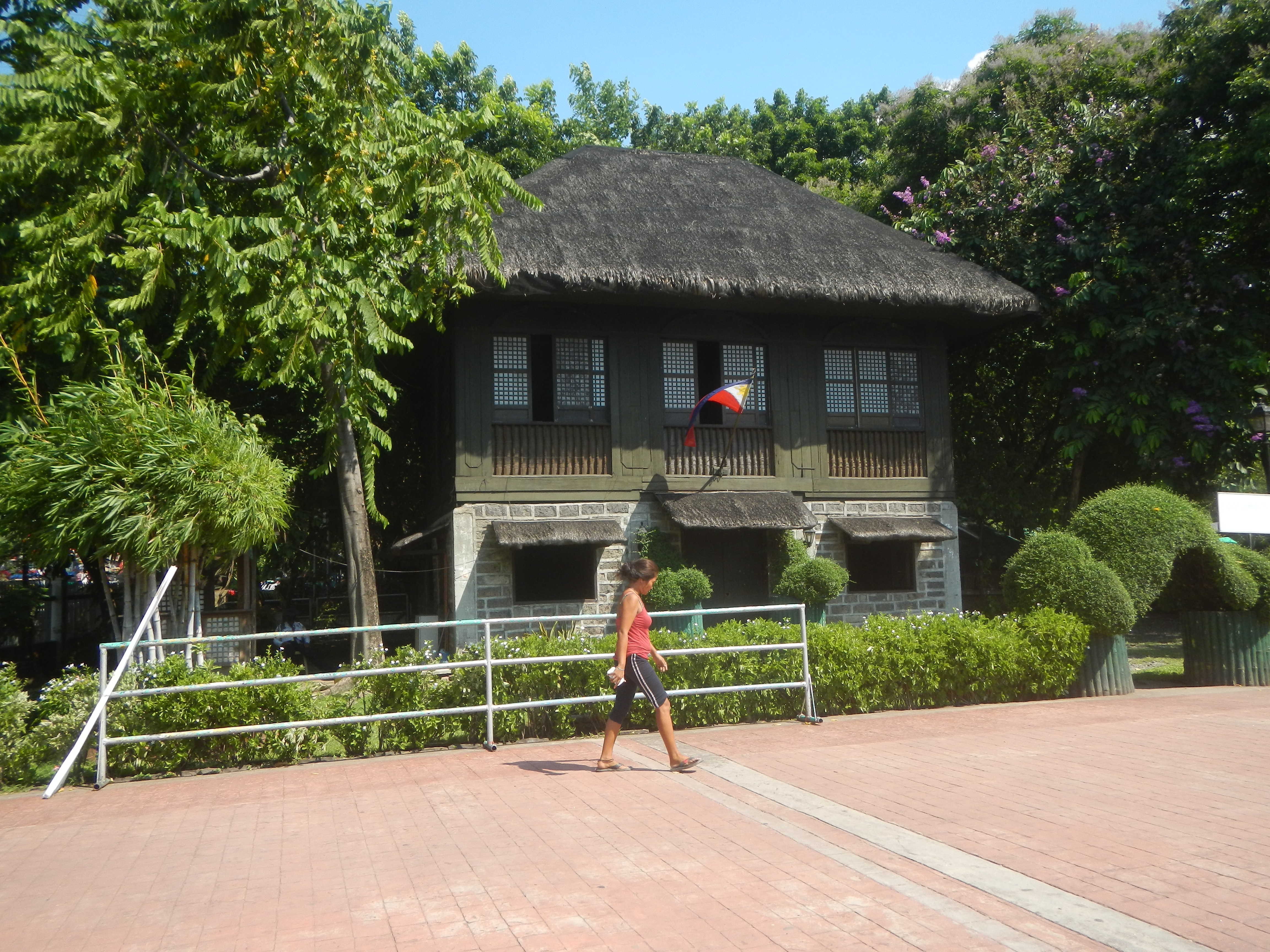 publish it under the following license: English Rizal Park Landmarks Tourist Attractions object has role: photographer author name string: Judgefloro Wikimedia