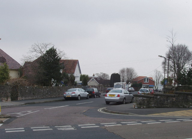 File:Babbacombe Downs Road - geograph.org.uk - 1146401.jpg