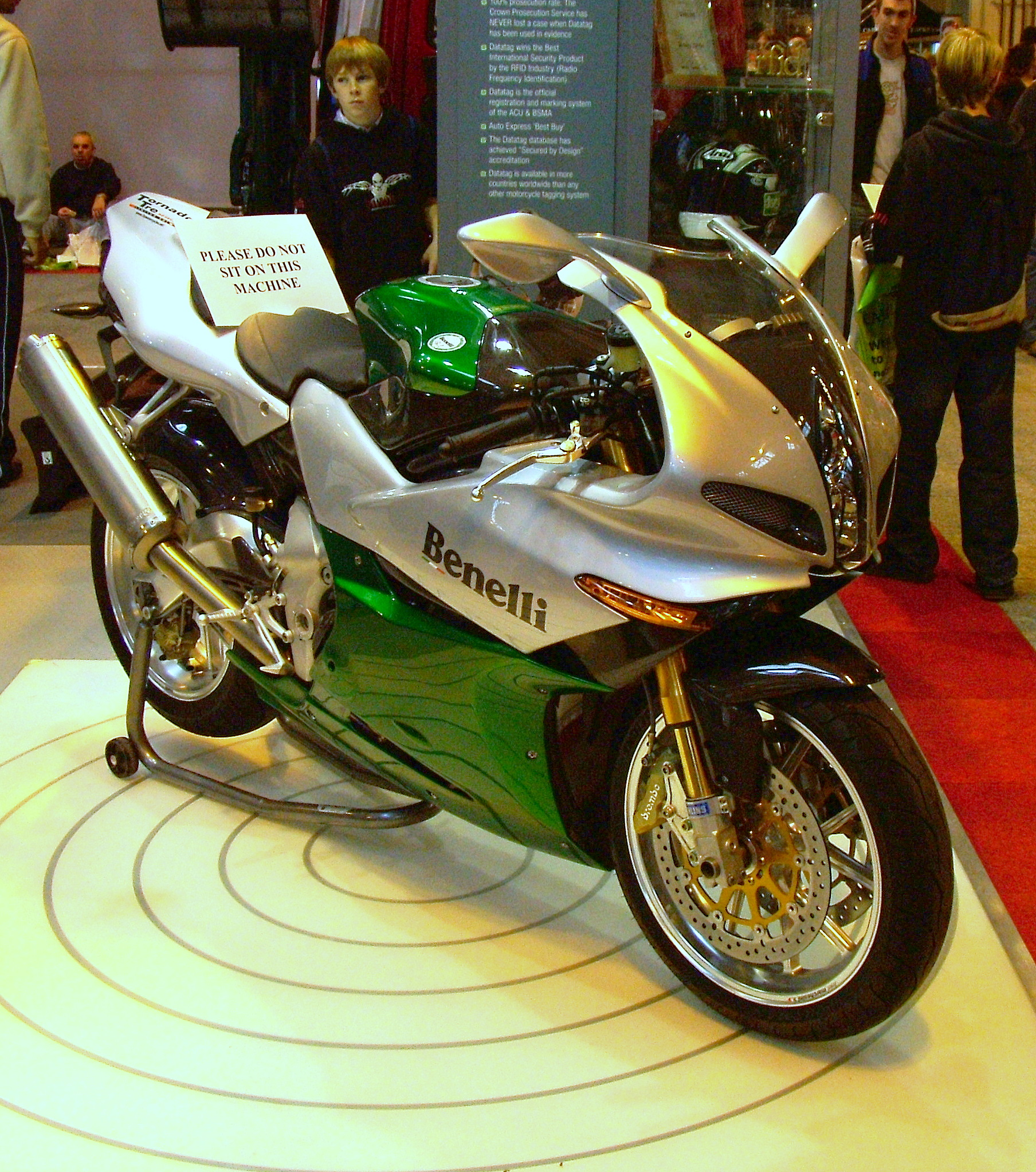 Benelli Tornado Tre 900 Wikipedia