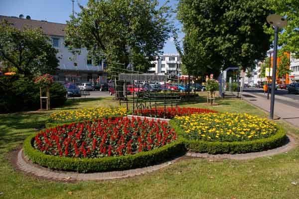 File:Berliner Platz.jpg