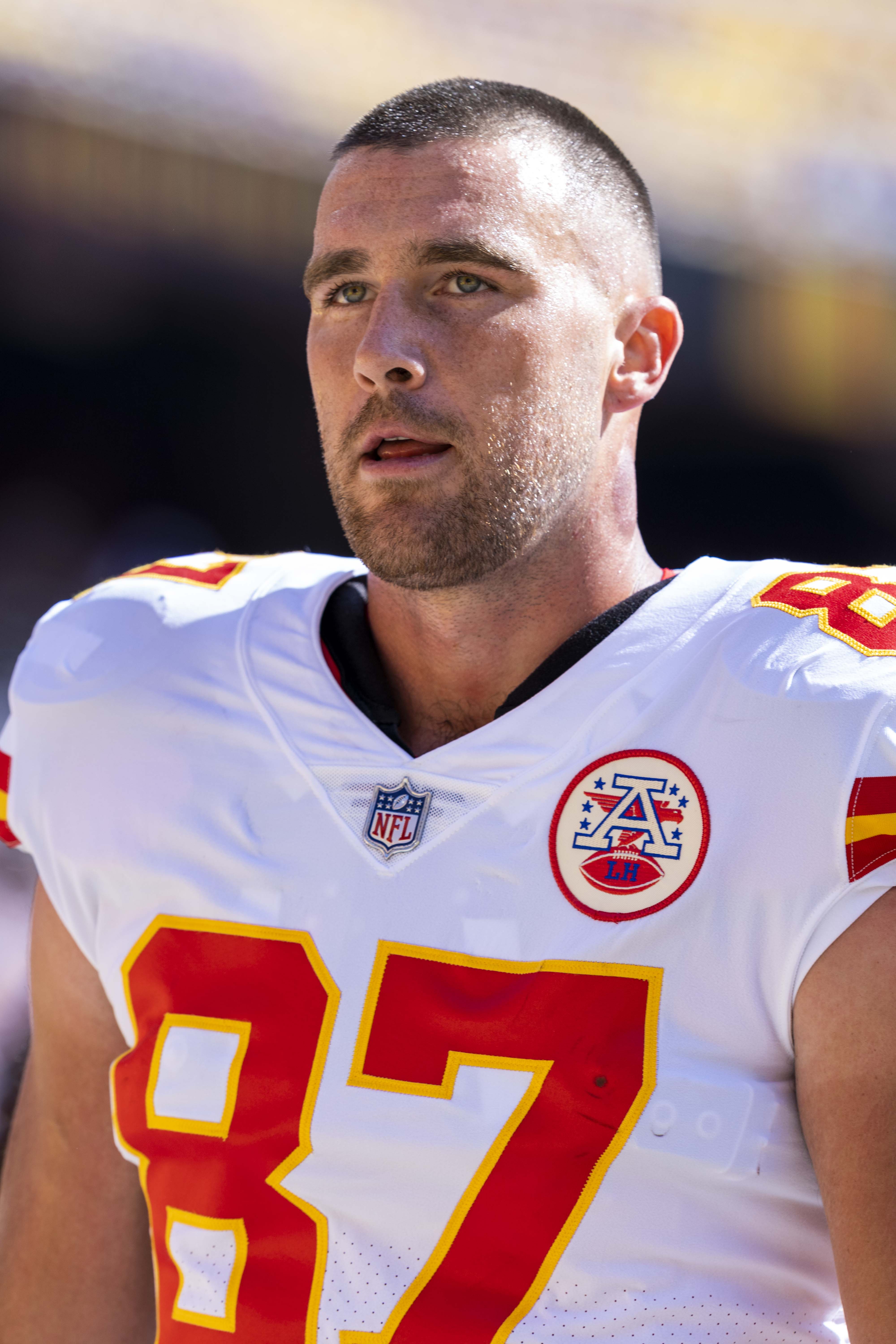 Travis Kelce, American football player was born on October 5, 1989.