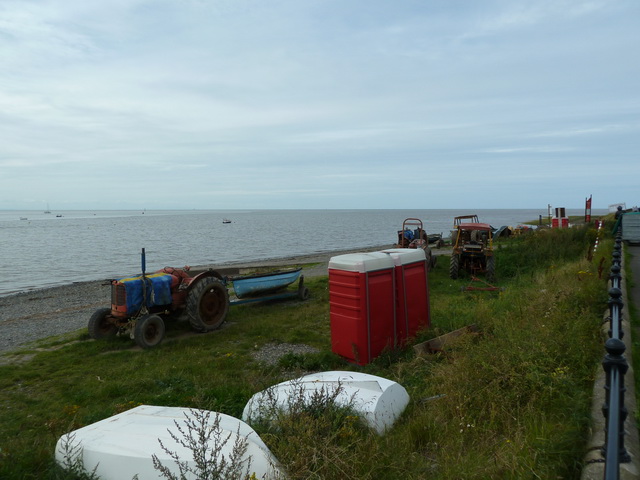 File:Cockler's equipment - geograph.org.uk - 3139699.jpg