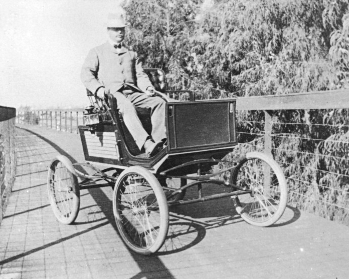 File:Dobbins in first car (pmh D6-5C).jpg