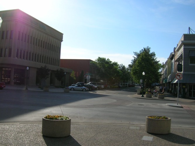 File:Downtowntwinfalls.JPG