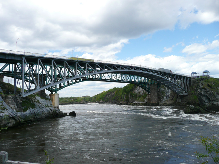 File:June 2009 Reversing Falls Bridge.jpg