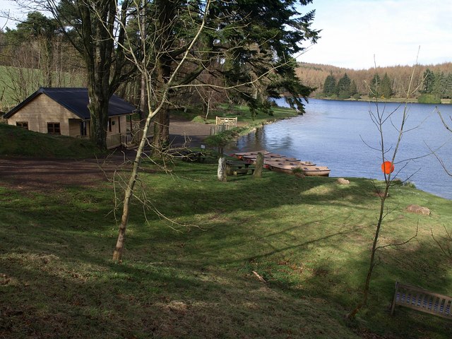 File:Kennick Reservoir - geograph.org.uk - 1228486.jpg