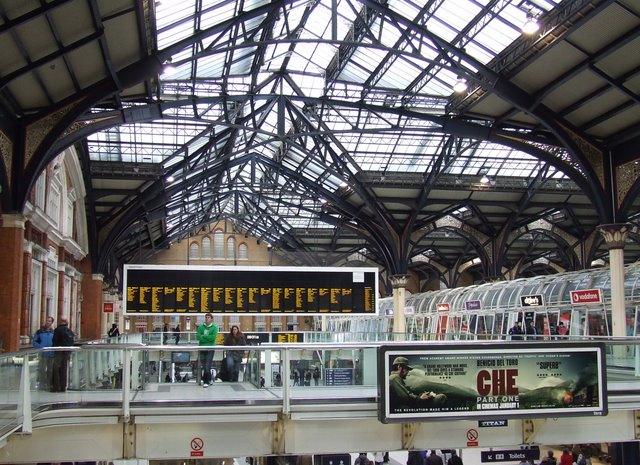 File:Liverpool Street Station - geograph.org.uk - 1137459.jpg