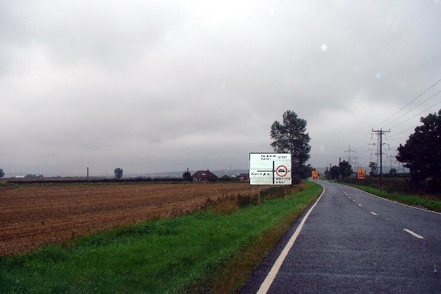 File:Mere Crossroads - geograph.org.uk - 51666.jpg