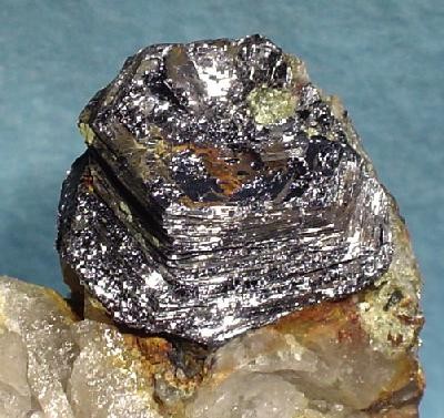 File:Molybdenite-148316.jpg