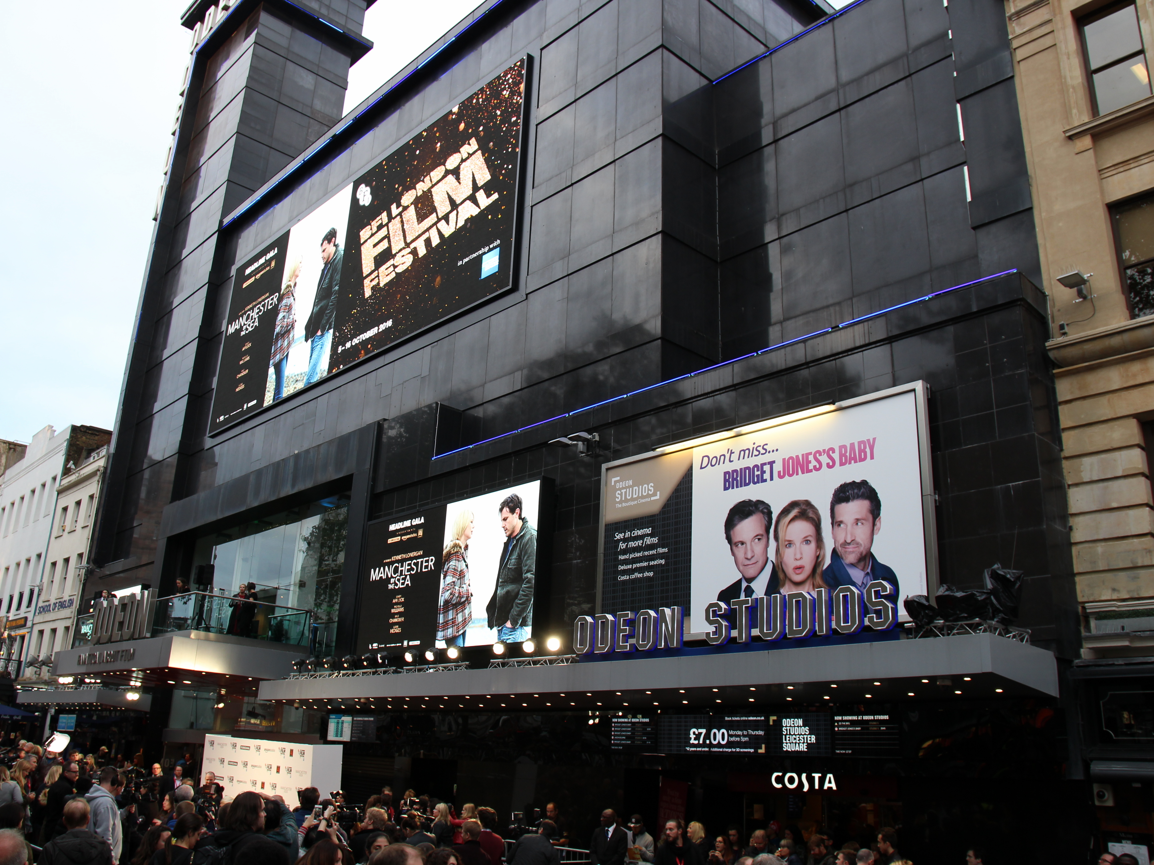 Datei:Odeon Leicester Square at the BFI London Film ...