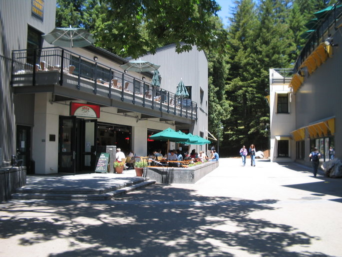 File:Quarry Plaza, UCSC.jpg