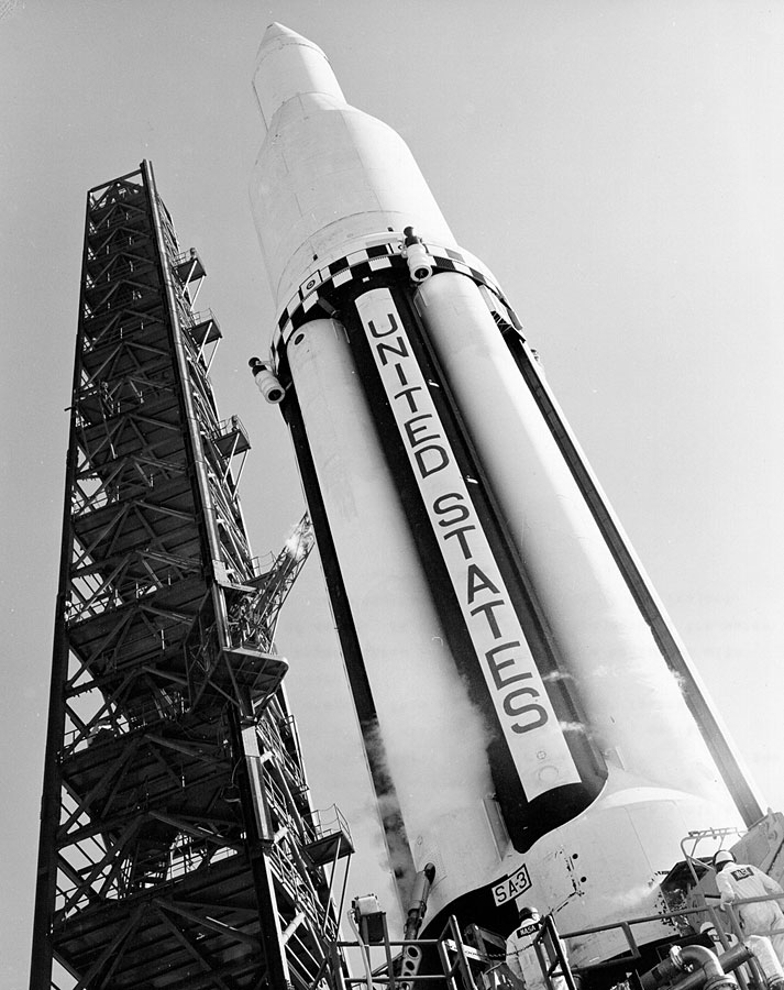 Saturn I SA-3 - 16.11.1962 Saturn_SA3_on_launch_pad