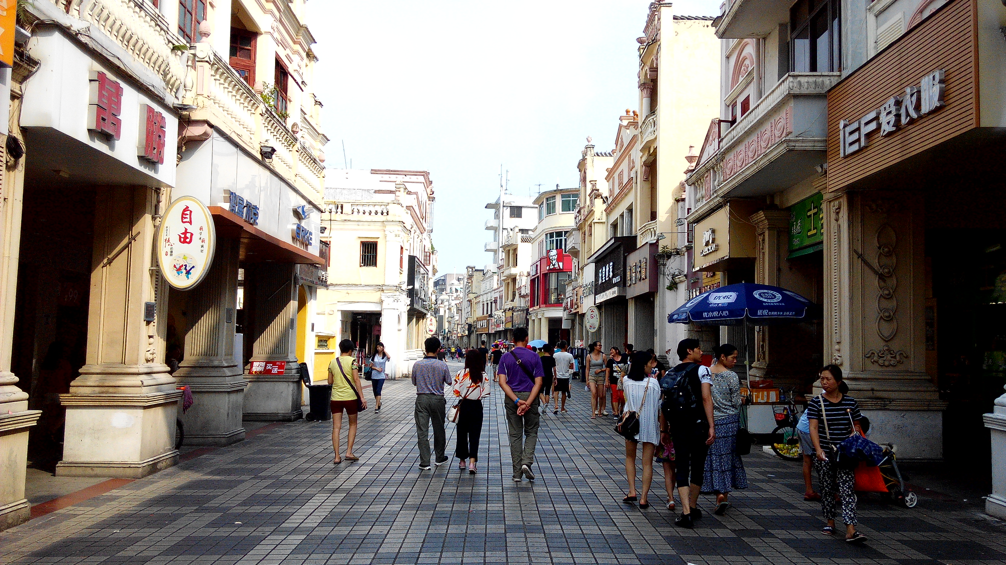 Taicheng_pedestrian_walk_in_Taishan,_Jiangmen,_Guangdong