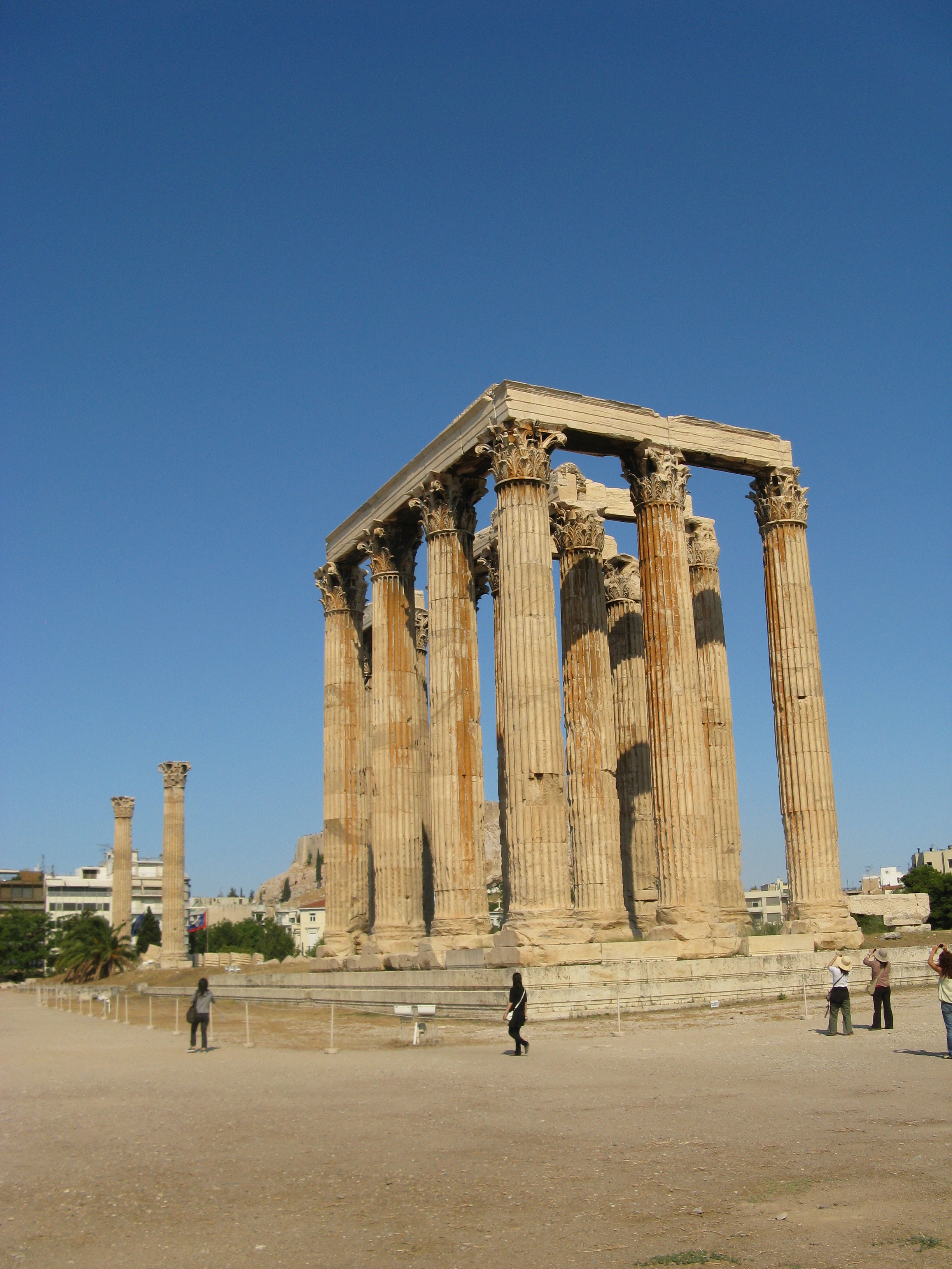 Храм Зевса олимпийского в Афинах