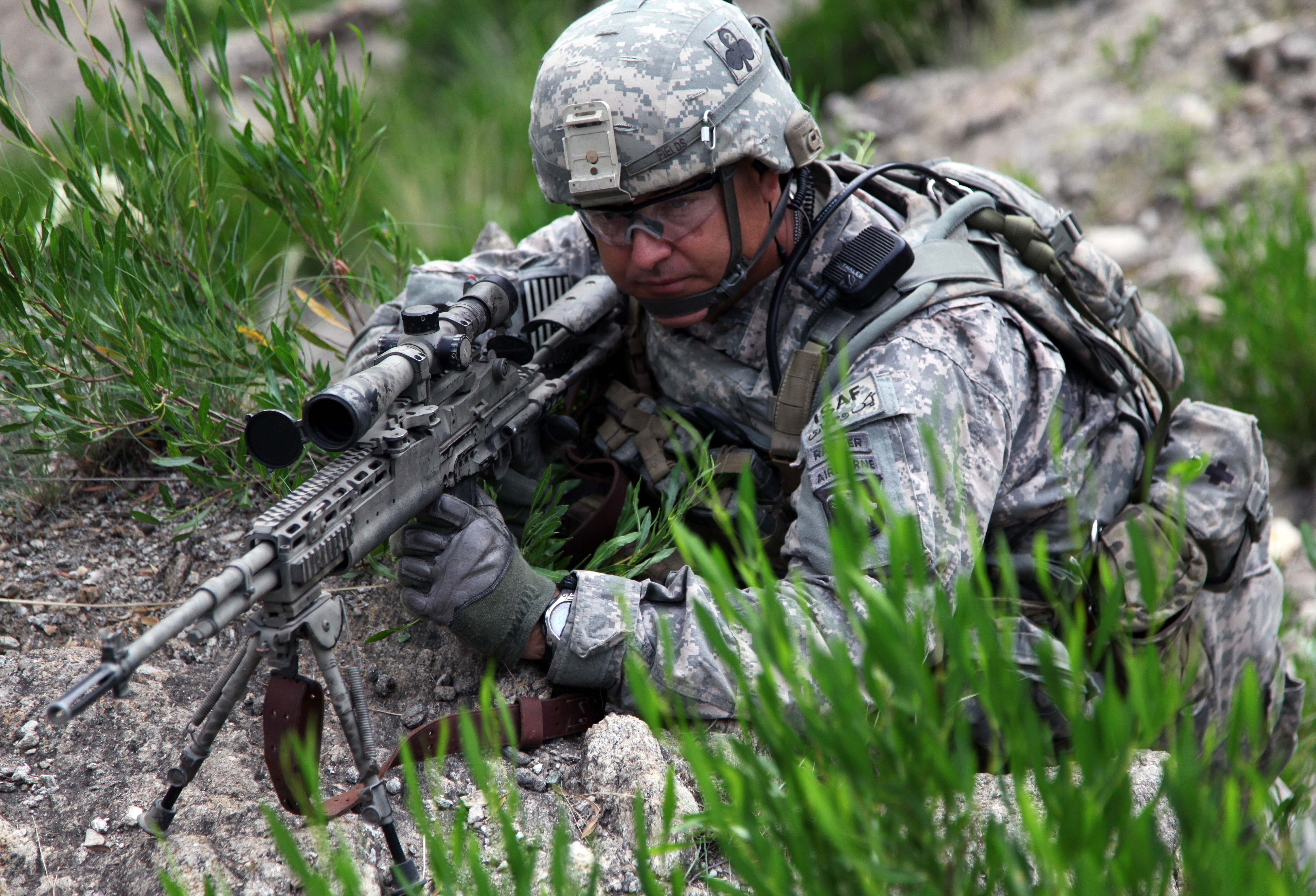 US Army CSM with M14 Enhanced Battle Rifle in Chawkay District 2010-09-26.j...