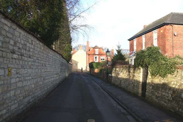 File:Winnowsty Lane - geograph.org.uk - 654636.jpg