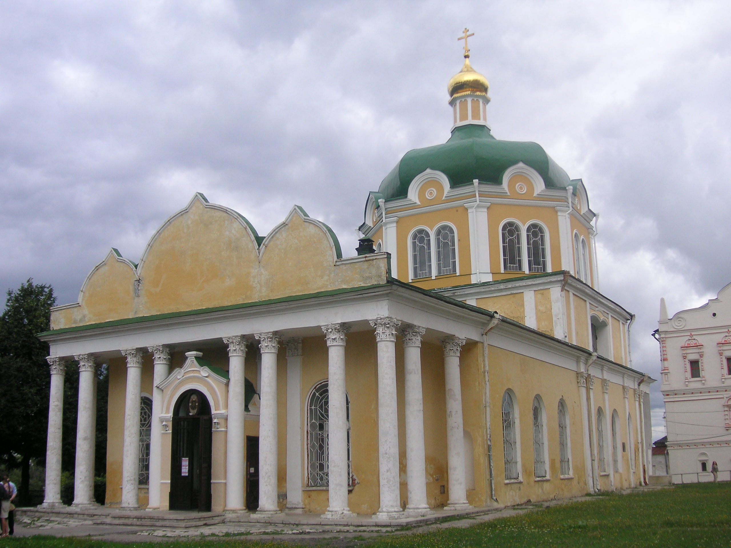 Храм на Соборной площади Рязань